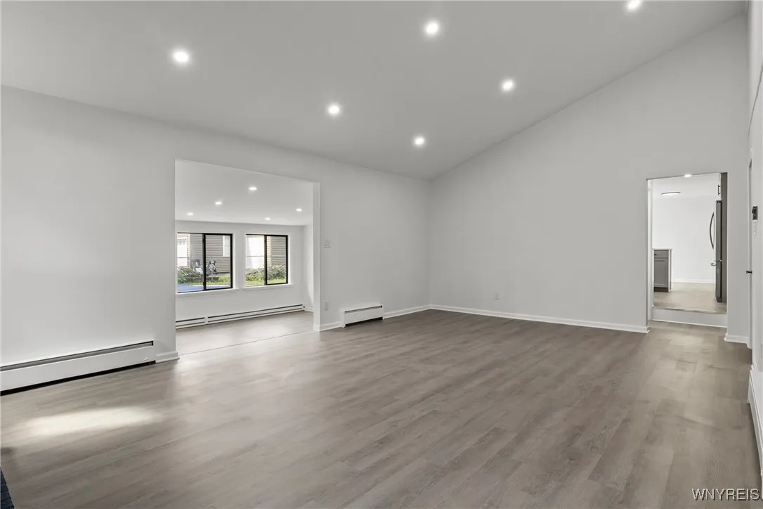 1415 100th Street, Niagara Falls, New York 14304, Niagara Falls, New York 14304, 3 Bedrooms Bedrooms, 7 Rooms Rooms,1 BathroomBathrooms,Residential,For Sale,1415 100th Street, Niagara Falls, New York 14304,B1621794