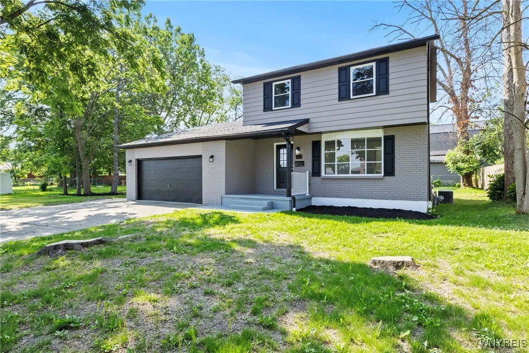 1415 100th Street, Niagara Falls, New York 14304, Niagara Falls, New York 14304, 3 Bedrooms Bedrooms, 7 Rooms Rooms,1 BathroomBathrooms,Residential,For Sale,1415 100th Street, Niagara Falls, New York 14304,B1621794