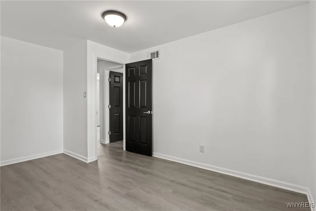 1415 100th Street, Niagara Falls, New York 14304, Niagara Falls, New York 14304, 3 Bedrooms Bedrooms, 7 Rooms Rooms,1 BathroomBathrooms,Residential,For Sale,1415 100th Street, Niagara Falls, New York 14304,B1621794