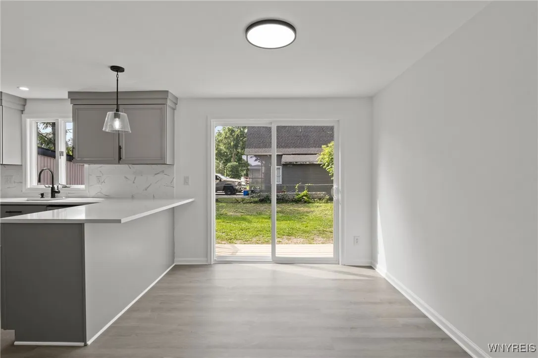 1415 100th Street, Niagara Falls, New York 14304, Niagara Falls, New York 14304, 3 Bedrooms Bedrooms, 7 Rooms Rooms,1 BathroomBathrooms,Residential,For Sale,1415 100th Street, Niagara Falls, New York 14304,B1621794