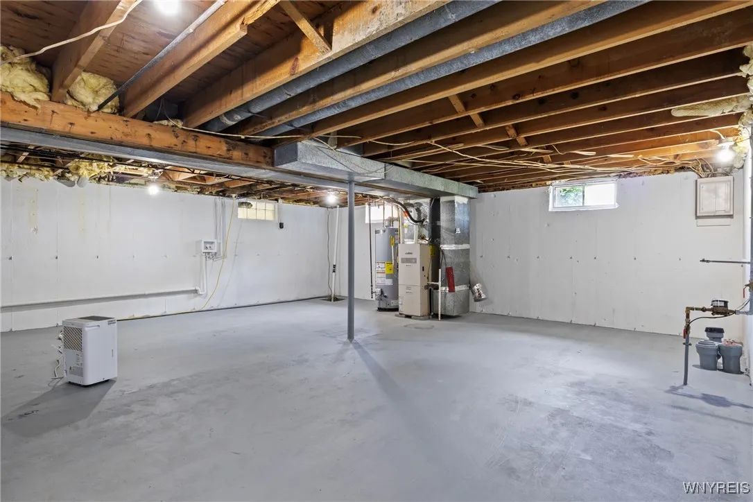1415 100th Street, Niagara Falls, New York 14304, Niagara Falls, New York 14304, 3 Bedrooms Bedrooms, 7 Rooms Rooms,1 BathroomBathrooms,Residential,For Sale,1415 100th Street, Niagara Falls, New York 14304,B1621794