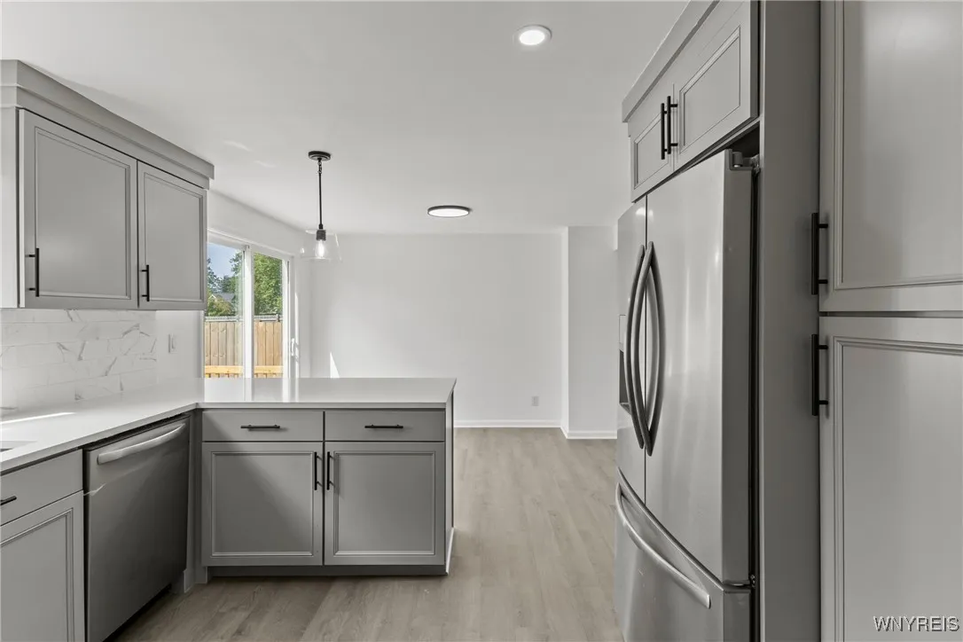 1415 100th Street, Niagara Falls, New York 14304, Niagara Falls, New York 14304, 3 Bedrooms Bedrooms, 7 Rooms Rooms,1 BathroomBathrooms,Residential,For Sale,1415 100th Street, Niagara Falls, New York 14304,B1621794