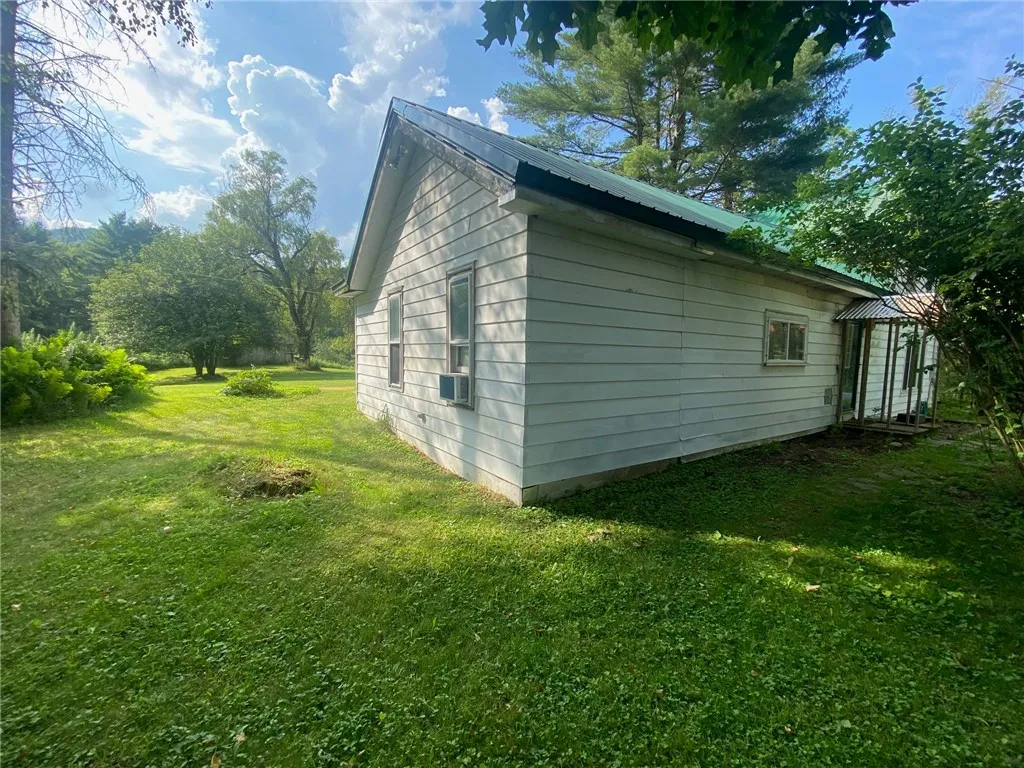 166 Norton Cross Road, Middlefield, New York 13326, Middlefield, New York 13326, 3 Bedrooms Bedrooms, 10 Rooms Rooms,2 BathroomsBathrooms,Residential,For Sale,166 Norton Cross Road, Middlefield, New York 13326,R1615318