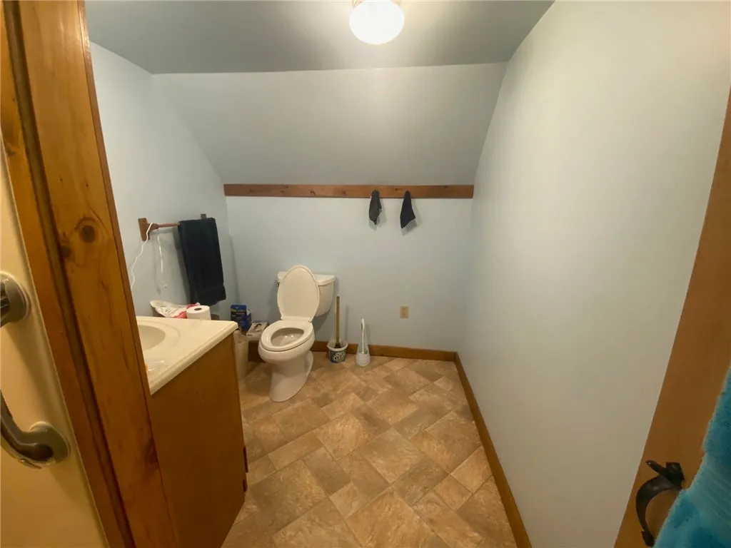 166 Norton Cross Road, Middlefield, New York 13326, Middlefield, New York 13326, 3 Bedrooms Bedrooms, 10 Rooms Rooms,2 BathroomsBathrooms,Residential,For Sale,166 Norton Cross Road, Middlefield, New York 13326,R1615318