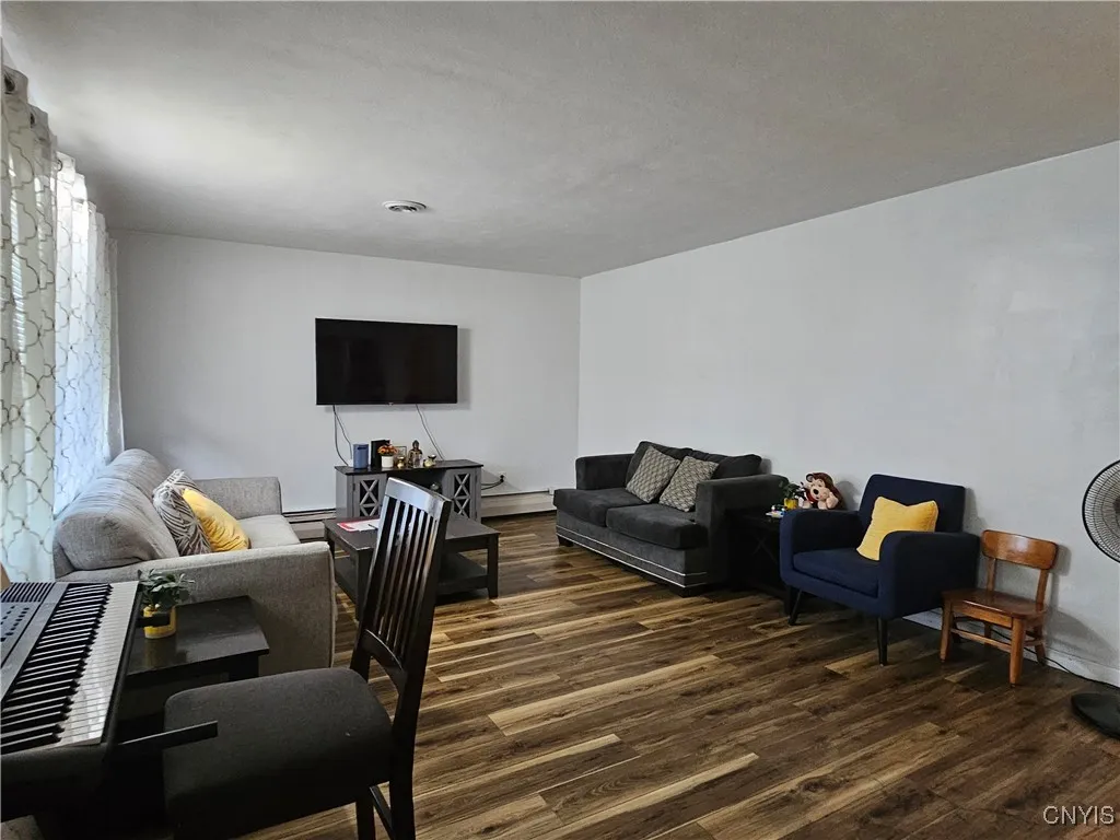 1121 Hammond Avenue, Utica, New York 13501, Utica, New York 13501, 4 Bedrooms Bedrooms, 8 Rooms Rooms,1 BathroomBathrooms,Residential,For Sale,1121 Hammond Avenue, Utica, New York 13501,S1622180