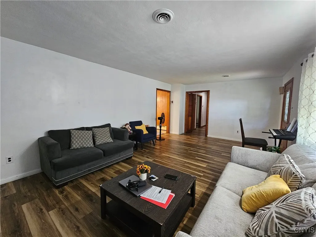 1121 Hammond Avenue, Utica, New York 13501, Utica, New York 13501, 4 Bedrooms Bedrooms, 8 Rooms Rooms,1 BathroomBathrooms,Residential,For Sale,1121 Hammond Avenue, Utica, New York 13501,S1622180