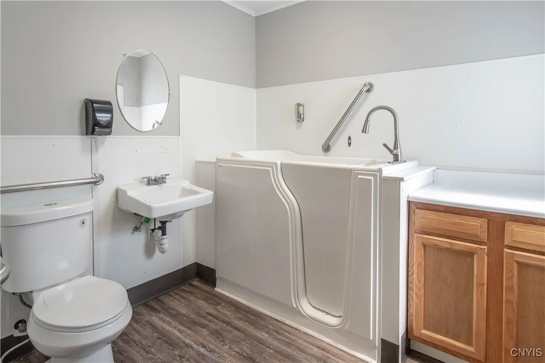518 Pine Street, Watertown City, New York 13601, Watertown City, New York 13601, ,Commercial Lease,For Rent,518 Pine Street, Watertown City, New York 13601,S1622124