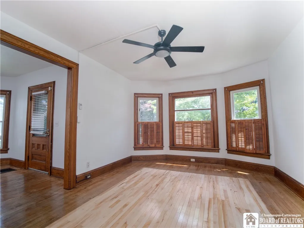 761 Deer Street, Dunkirk, New York 14048, Dunkirk, New York 14048, 3 Bedrooms Bedrooms, 10 Rooms Rooms,1 BathroomBathrooms,Residential,For Sale,761 Deer Street, Dunkirk, New York 14048,R1622164