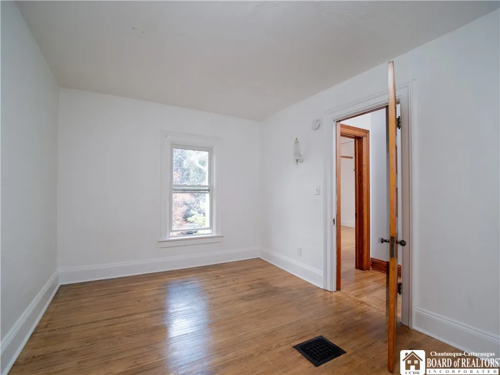 761 Deer Street, Dunkirk, New York 14048, Dunkirk, New York 14048, 3 Bedrooms Bedrooms, 10 Rooms Rooms,1 BathroomBathrooms,Residential,For Sale,761 Deer Street, Dunkirk, New York 14048,R1622164