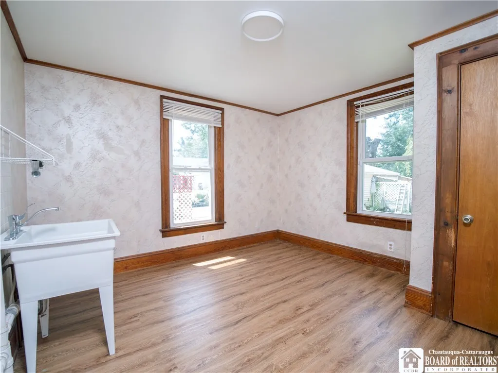 761 Deer Street, Dunkirk, New York 14048, Dunkirk, New York 14048, 3 Bedrooms Bedrooms, 10 Rooms Rooms,1 BathroomBathrooms,Residential,For Sale,761 Deer Street, Dunkirk, New York 14048,R1622164