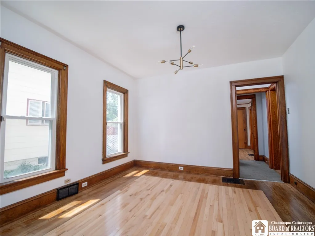 761 Deer Street, Dunkirk, New York 14048, Dunkirk, New York 14048, 3 Bedrooms Bedrooms, 10 Rooms Rooms,1 BathroomBathrooms,Residential,For Sale,761 Deer Street, Dunkirk, New York 14048,R1622164