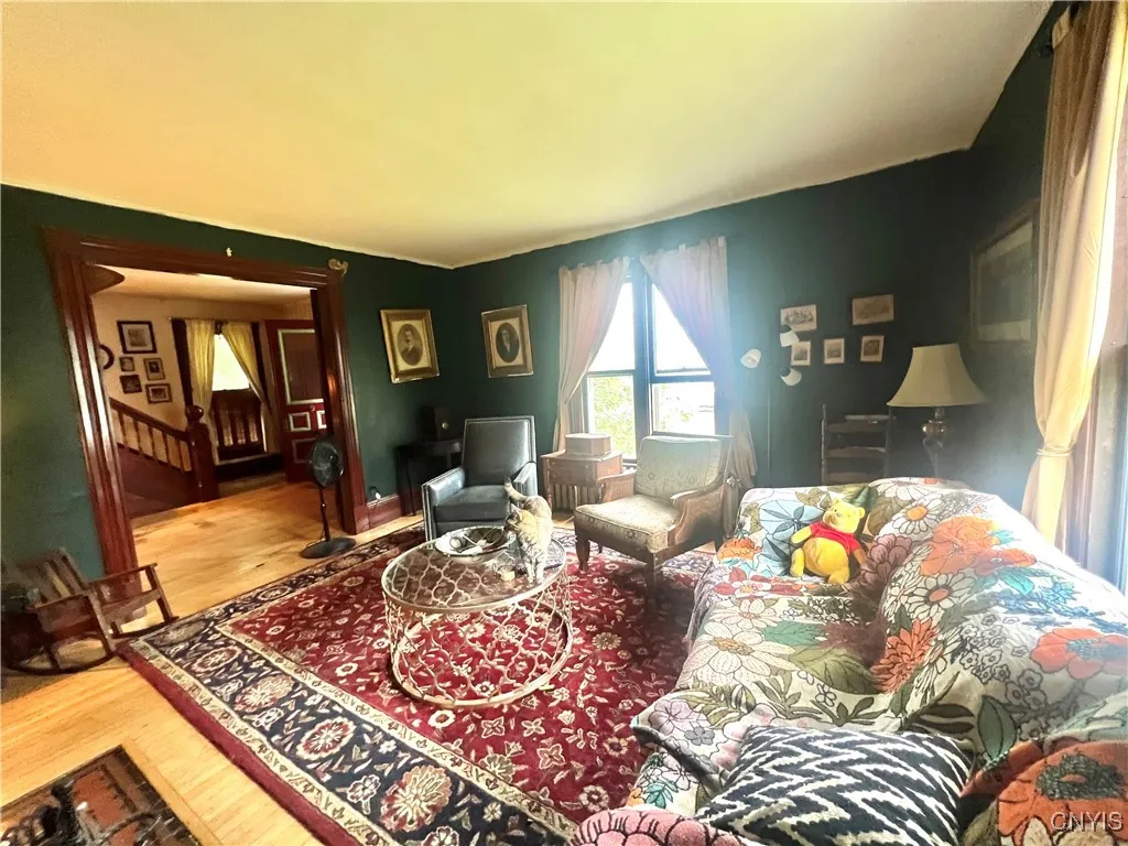 Looking from the Living room toward the Entry