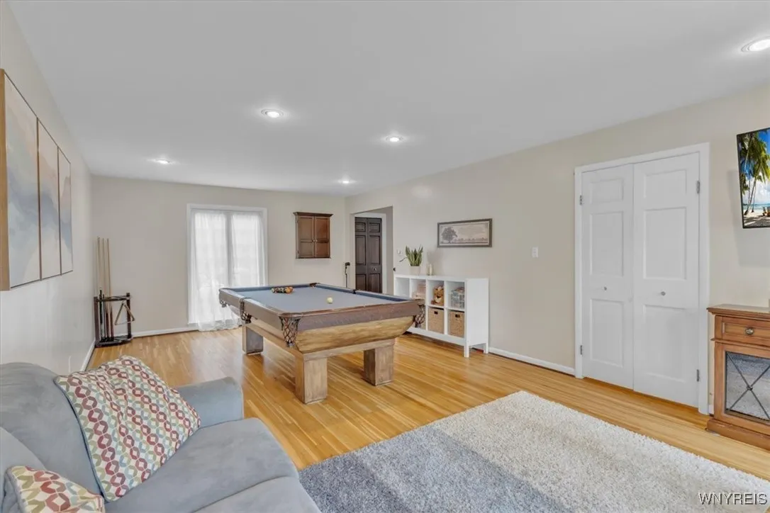 Bonus/Living Room