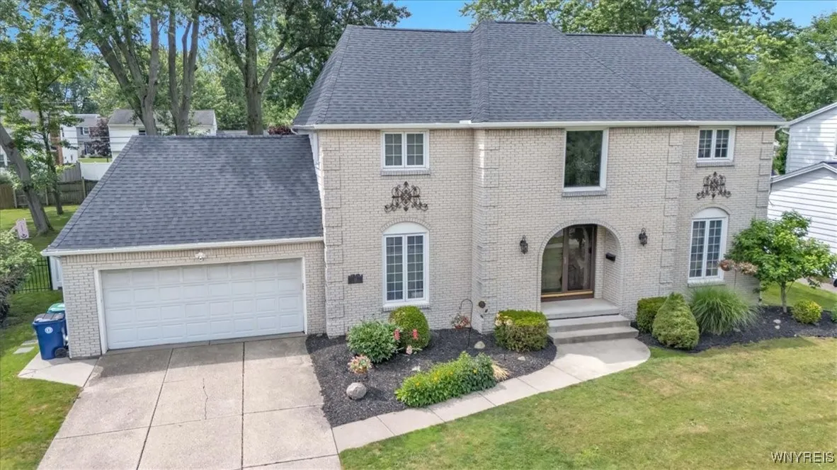 65 Autumnview Road, Amherst, New York 14221, Amherst, New York 14221, 4 Bedrooms Bedrooms, 13 Rooms Rooms,2 BathroomsBathrooms,Residential,For Sale,65 Autumnview Road, Amherst, New York 14221,B1619191