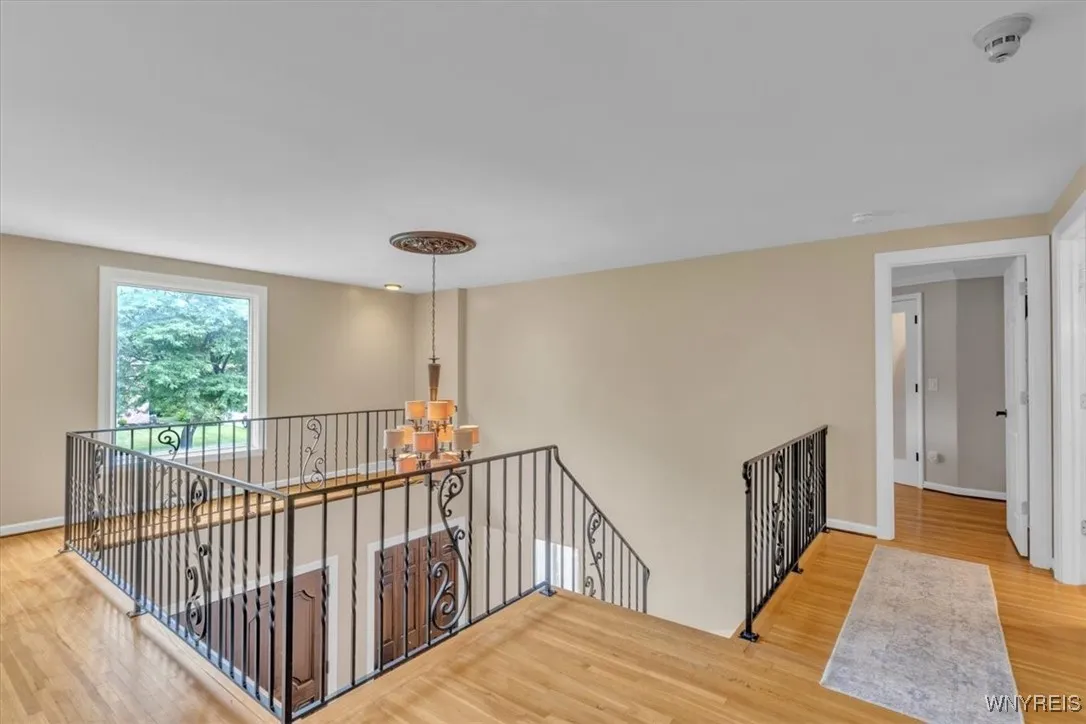 Second Floor Foyer