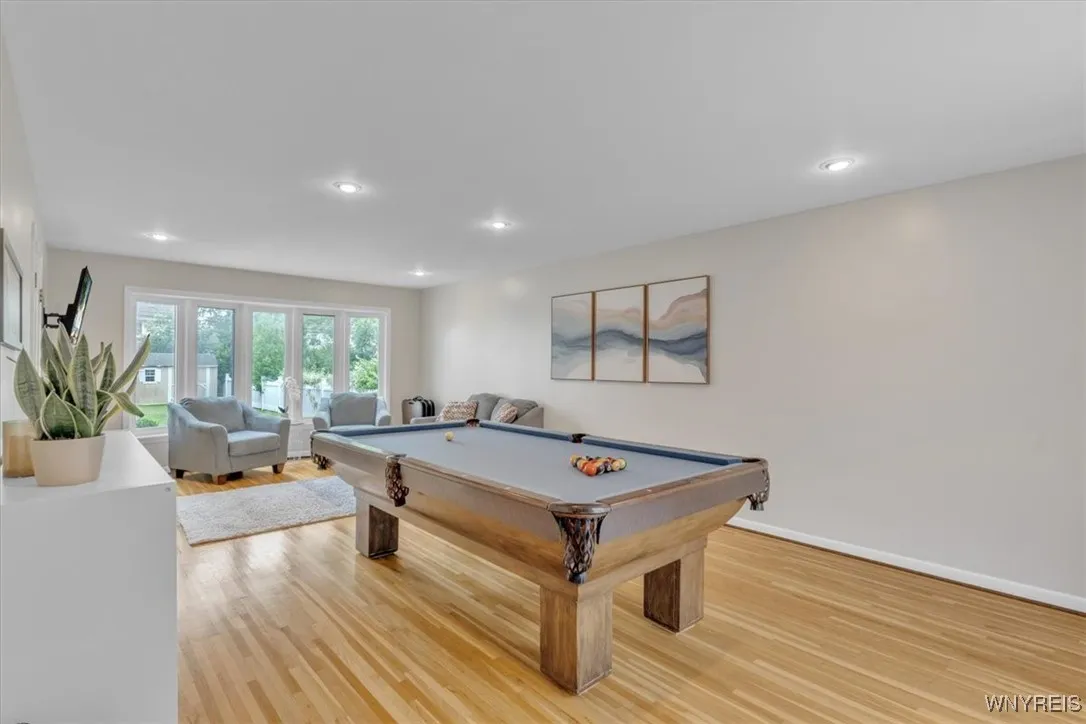 Bonus/Living Room