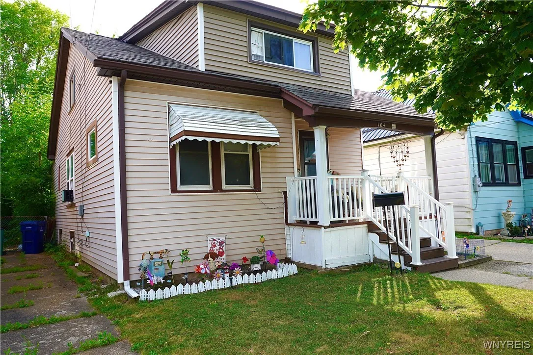 104 Argus Street, Buffalo, New York 14207, Buffalo, New York 14207, 4 Bedrooms Bedrooms, 2 Rooms Rooms,1 BathroomBathrooms,Residential,For Sale,104 Argus Street, Buffalo, New York 14207,B1622235
