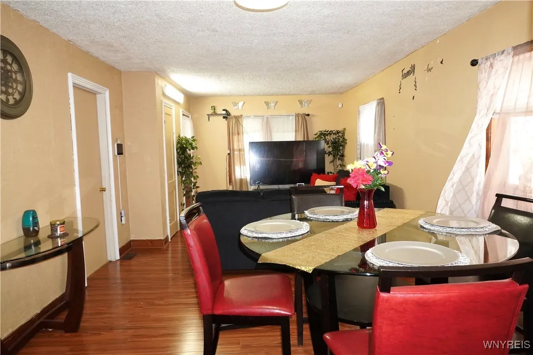 104 Argus Street, Buffalo, New York 14207, Buffalo, New York 14207, 4 Bedrooms Bedrooms, 2 Rooms Rooms,1 BathroomBathrooms,Residential,For Sale,104 Argus Street, Buffalo, New York 14207,B1622235