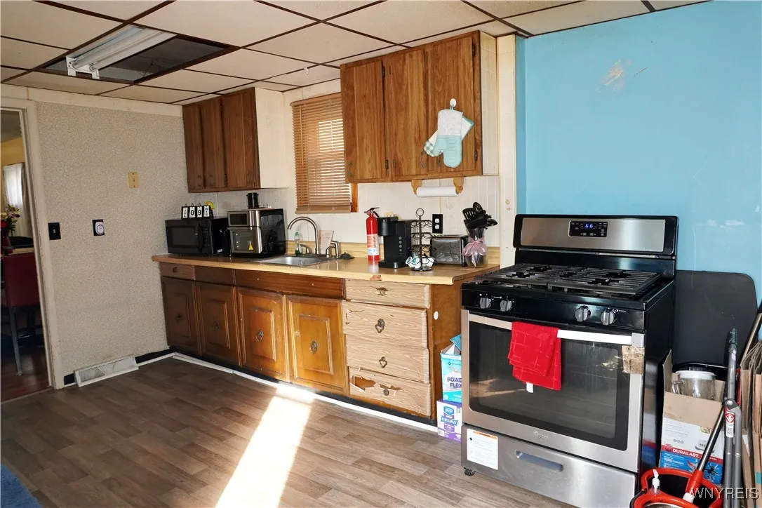 104 Argus Street, Buffalo, New York 14207, Buffalo, New York 14207, 4 Bedrooms Bedrooms, 2 Rooms Rooms,1 BathroomBathrooms,Residential,For Sale,104 Argus Street, Buffalo, New York 14207,B1622235