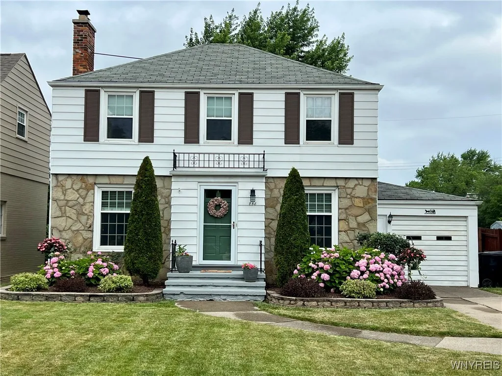858 Starin Avenue, Tonawanda, New York 14223, Tonawanda, New York 14223, 3 Bedrooms Bedrooms, 7 Rooms Rooms,1 BathroomBathrooms,Residential,For Sale,858 Starin Avenue, Tonawanda, New York 14223,B1617306