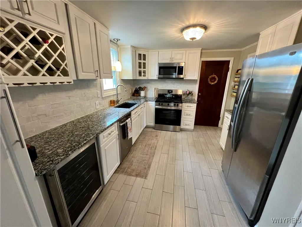 858 Starin Avenue, Tonawanda, New York 14223, Tonawanda, New York 14223, 3 Bedrooms Bedrooms, 7 Rooms Rooms,1 BathroomBathrooms,Residential,For Sale,858 Starin Avenue, Tonawanda, New York 14223,B1617306