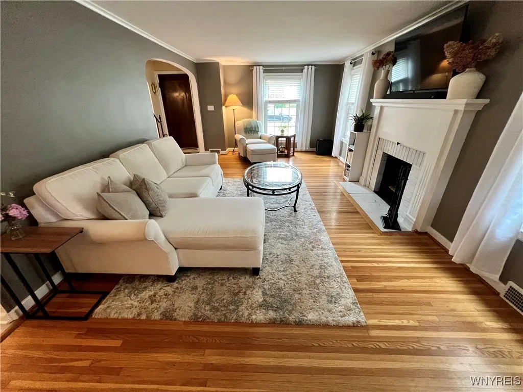 858 Starin Avenue, Tonawanda, New York 14223, Tonawanda, New York 14223, 3 Bedrooms Bedrooms, 7 Rooms Rooms,1 BathroomBathrooms,Residential,For Sale,858 Starin Avenue, Tonawanda, New York 14223,B1617306