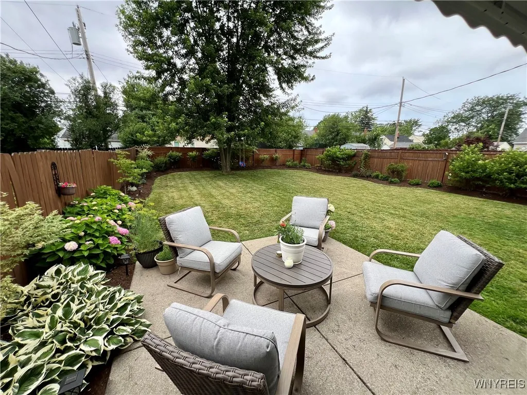 858 Starin Avenue, Tonawanda, New York 14223, Tonawanda, New York 14223, 3 Bedrooms Bedrooms, 7 Rooms Rooms,1 BathroomBathrooms,Residential,For Sale,858 Starin Avenue, Tonawanda, New York 14223,B1617306
