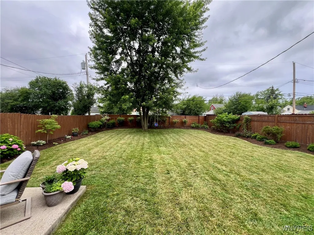 858 Starin Avenue, Tonawanda, New York 14223, Tonawanda, New York 14223, 3 Bedrooms Bedrooms, 7 Rooms Rooms,1 BathroomBathrooms,Residential,For Sale,858 Starin Avenue, Tonawanda, New York 14223,B1617306