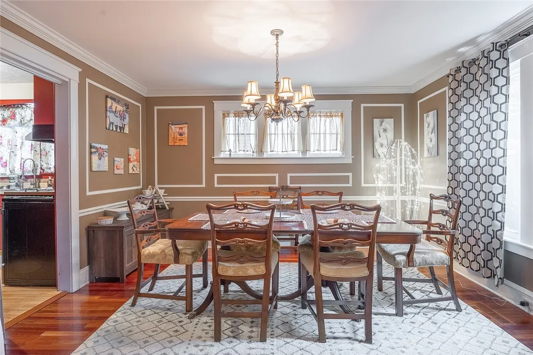 917 West Gray Street, Elmira, New York 14905, Elmira, New York 14905, 5 Bedrooms Bedrooms, 13 Rooms Rooms,2 BathroomsBathrooms,Residential,For Sale,917 West Gray Street, Elmira, New York 14905,0,R1621502