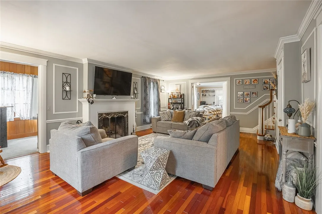 917 West Gray Street, Elmira, New York 14905, Elmira, New York 14905, 5 Bedrooms Bedrooms, 13 Rooms Rooms,2 BathroomsBathrooms,Residential,For Sale,917 West Gray Street, Elmira, New York 14905,R1621502