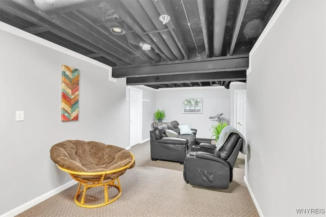 6091 Woodford Drive, Hamburg, New York 14085, Hamburg, New York 14085, 3 Bedrooms Bedrooms, 10 Rooms Rooms,2 BathroomsBathrooms,Residential,For Sale,6091 Woodford Drive, Hamburg, New York 14085,B1620745