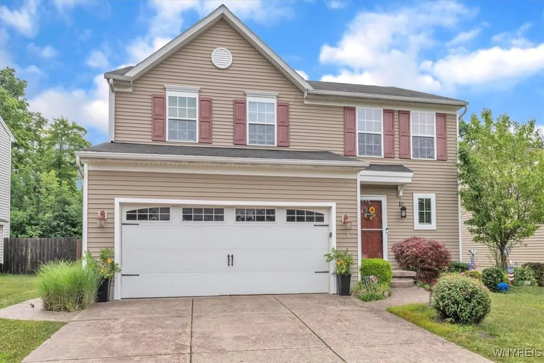 6091 Woodford Drive, Hamburg, New York 14085, Hamburg, New York 14085, 3 Bedrooms Bedrooms, 10 Rooms Rooms,2 BathroomsBathrooms,Residential,For Sale,6091 Woodford Drive, Hamburg, New York 14085,B1620745