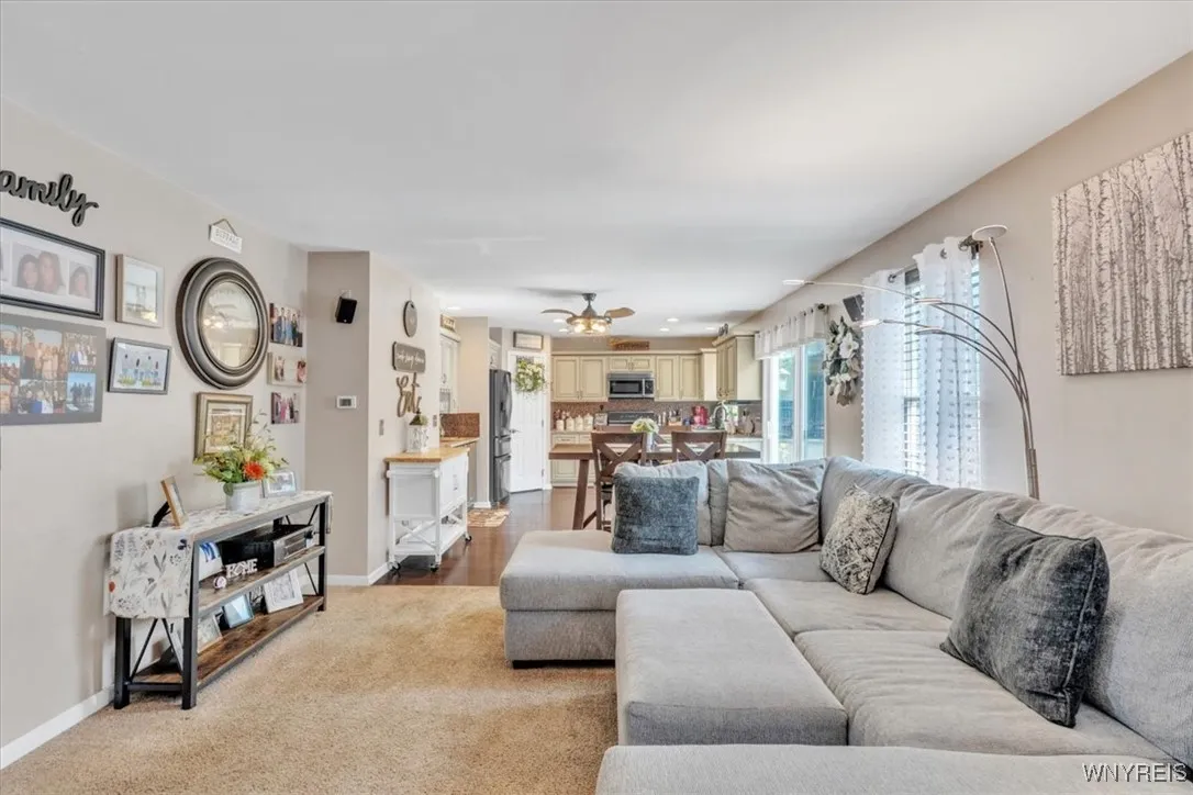 6091 Woodford Drive, Hamburg, New York 14085, Hamburg, New York 14085, 3 Bedrooms Bedrooms, 10 Rooms Rooms,2 BathroomsBathrooms,Residential,For Sale,6091 Woodford Drive, Hamburg, New York 14085,B1620745
