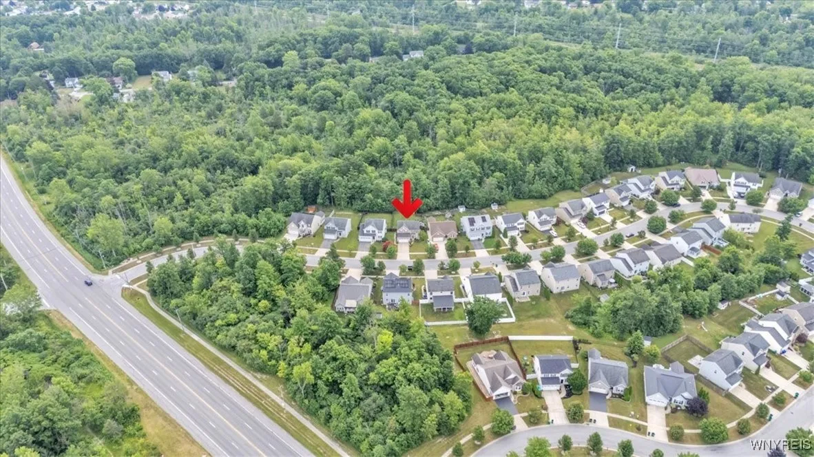 6091 Woodford Drive, Hamburg, New York 14085, Hamburg, New York 14085, 3 Bedrooms Bedrooms, 10 Rooms Rooms,2 BathroomsBathrooms,Residential,For Sale,6091 Woodford Drive, Hamburg, New York 14085,B1620745