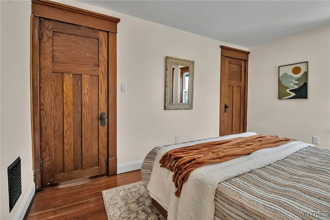 111 Montrose Avenue, Buffalo, New York 14214, Buffalo, New York 14214, 4 Bedrooms Bedrooms, 8 Rooms Rooms,1 BathroomBathrooms,Residential,For Sale,111 Montrose Avenue, Buffalo, New York 14214,B1622216