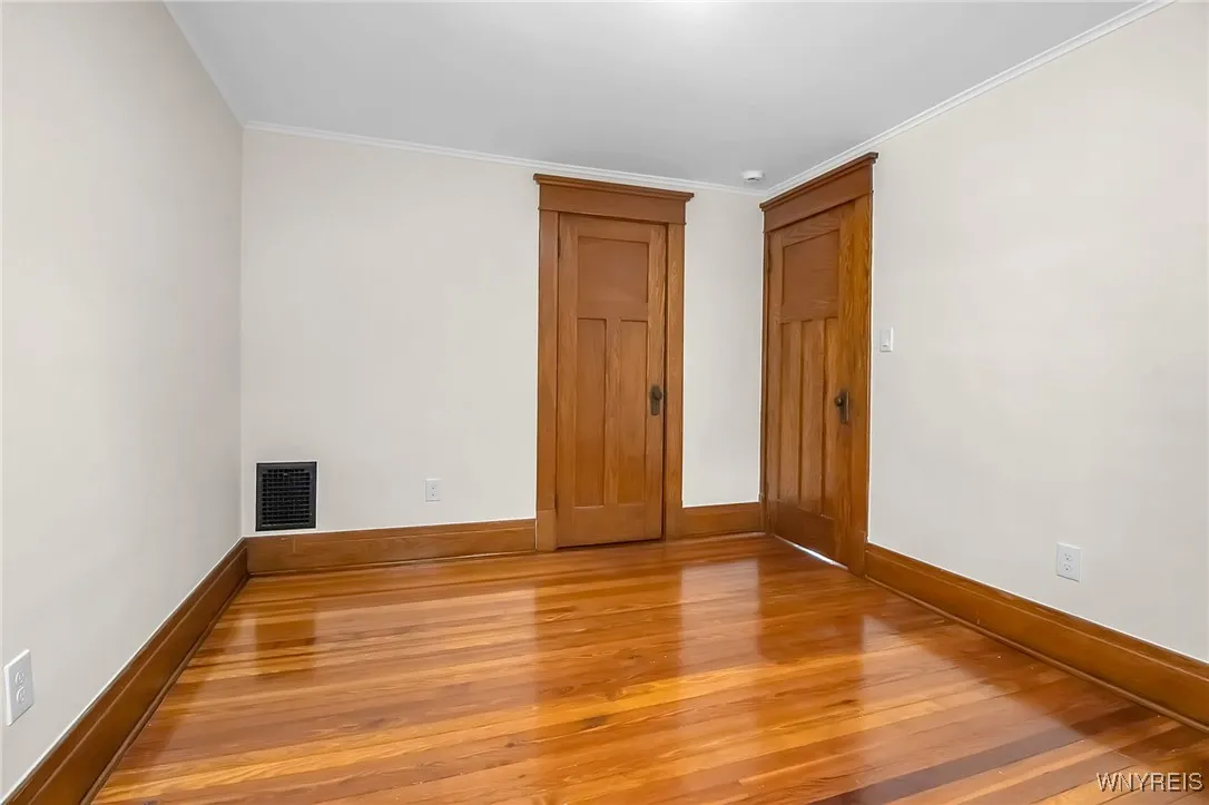 111 Montrose Avenue, Buffalo, New York 14214, Buffalo, New York 14214, 4 Bedrooms Bedrooms, 8 Rooms Rooms,1 BathroomBathrooms,Residential,For Sale,111 Montrose Avenue, Buffalo, New York 14214,B1622216
