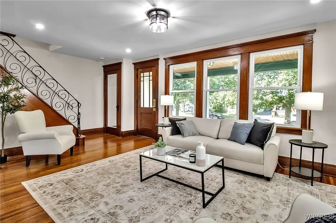 111 Montrose Avenue, Buffalo, New York 14214, Buffalo, New York 14214, 4 Bedrooms Bedrooms, 8 Rooms Rooms,1 BathroomBathrooms,Residential,For Sale,111 Montrose Avenue, Buffalo, New York 14214,B1622216