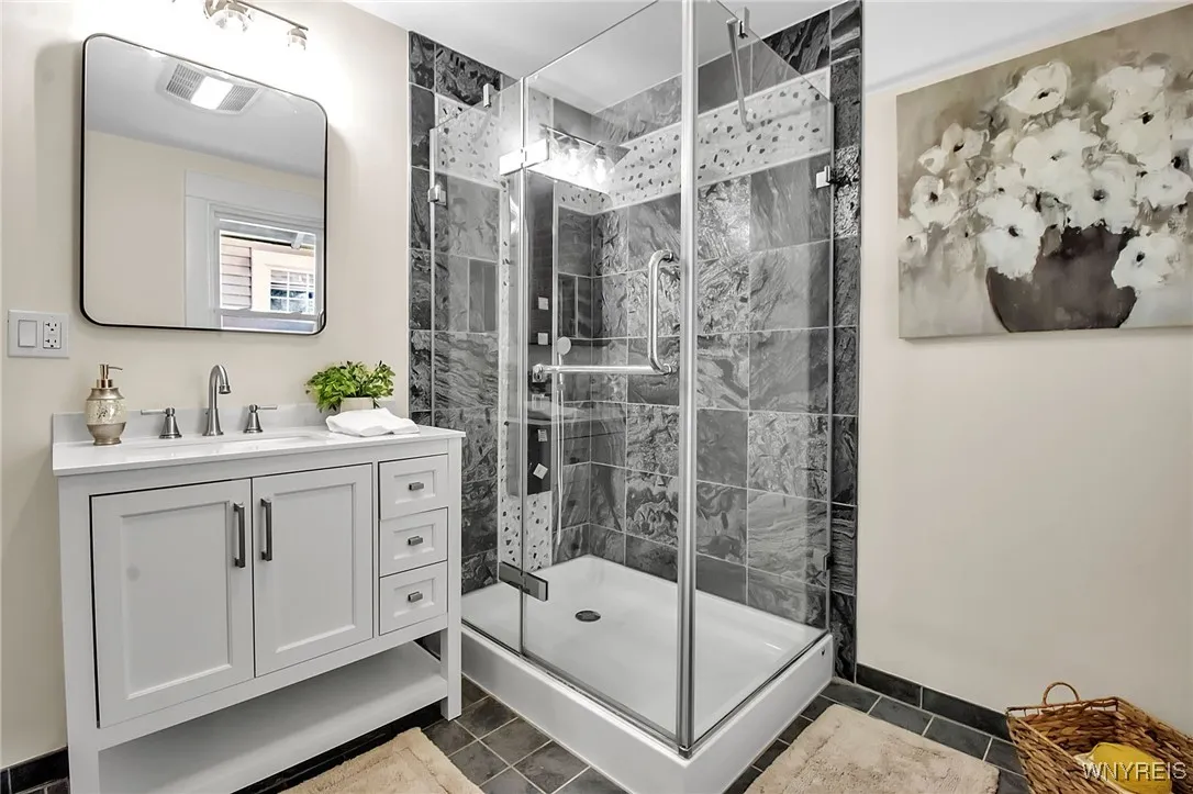111 Montrose Avenue, Buffalo, New York 14214, Buffalo, New York 14214, 4 Bedrooms Bedrooms, 8 Rooms Rooms,1 BathroomBathrooms,Residential,For Sale,111 Montrose Avenue, Buffalo, New York 14214,B1622216