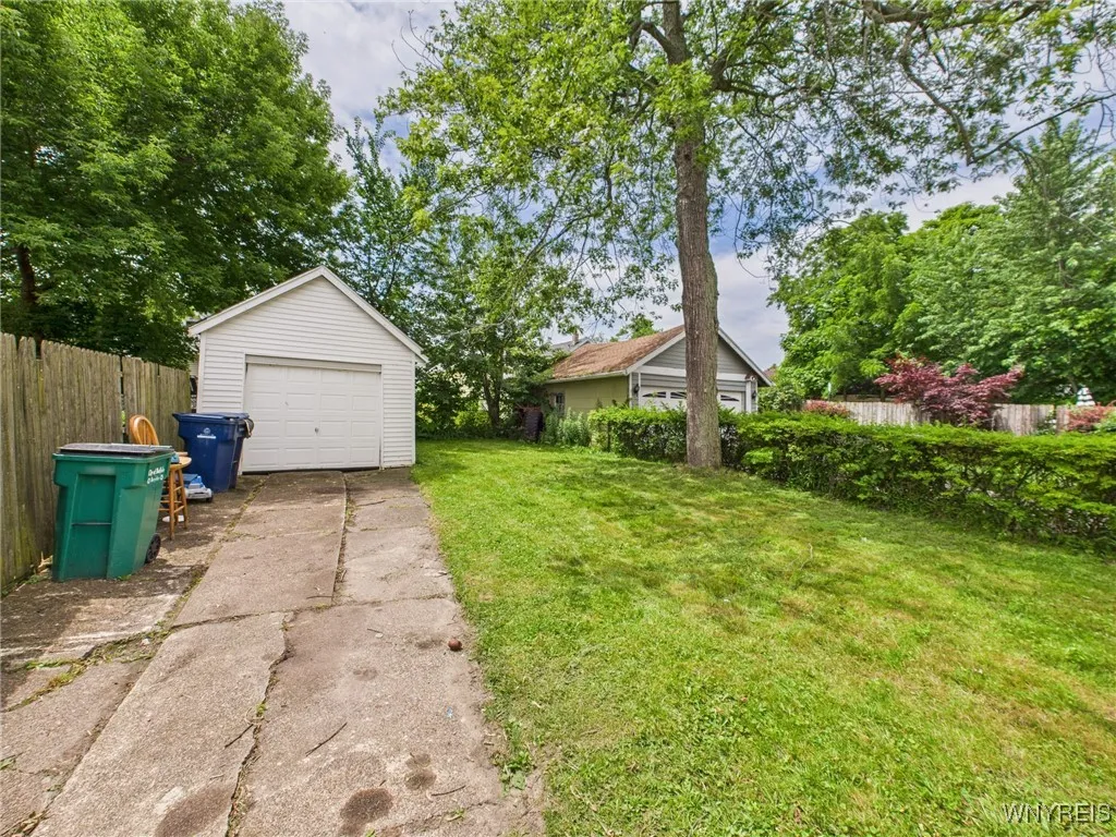 125 Phyllis Avenue, Buffalo, New York 14215, Buffalo, New York 14215, 3 Bedrooms Bedrooms, 6 Rooms Rooms,1 BathroomBathrooms,Residential,For Sale,125 Phyllis Avenue, Buffalo, New York 14215,B1622092