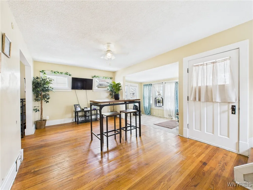 125 Phyllis Avenue, Buffalo, New York 14215, Buffalo, New York 14215, 3 Bedrooms Bedrooms, 6 Rooms Rooms,1 BathroomBathrooms,Residential,For Sale,125 Phyllis Avenue, Buffalo, New York 14215,B1622092