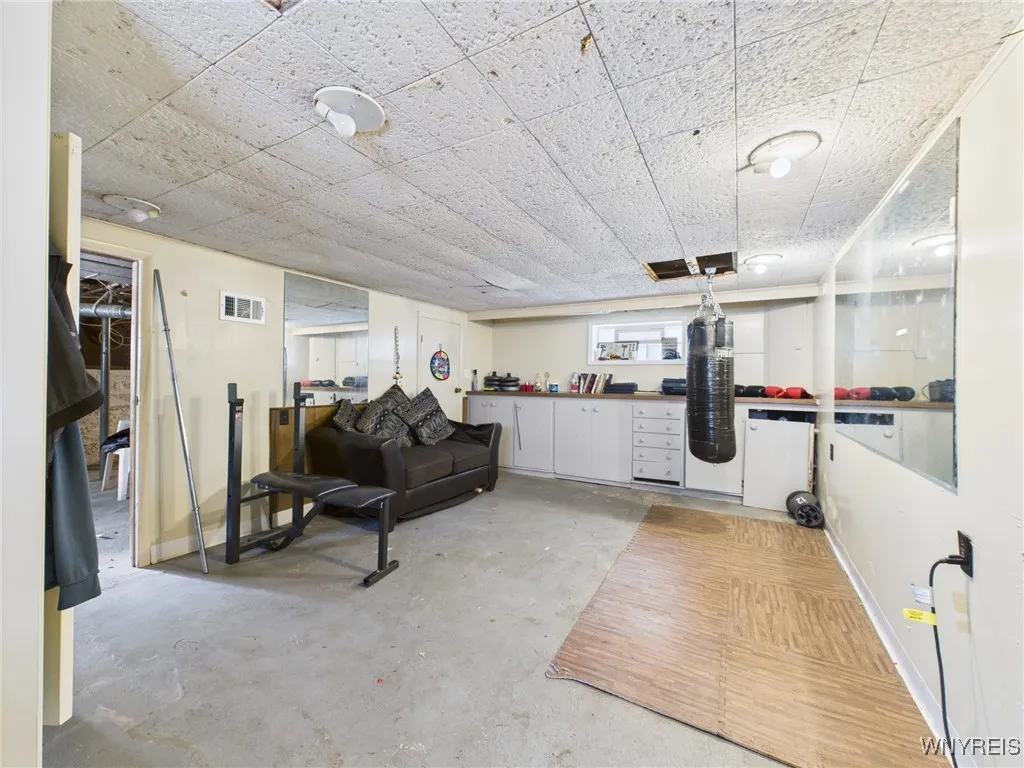 125 Phyllis Avenue, Buffalo, New York 14215, Buffalo, New York 14215, 3 Bedrooms Bedrooms, 6 Rooms Rooms,1 BathroomBathrooms,Residential,For Sale,125 Phyllis Avenue, Buffalo, New York 14215,B1622092