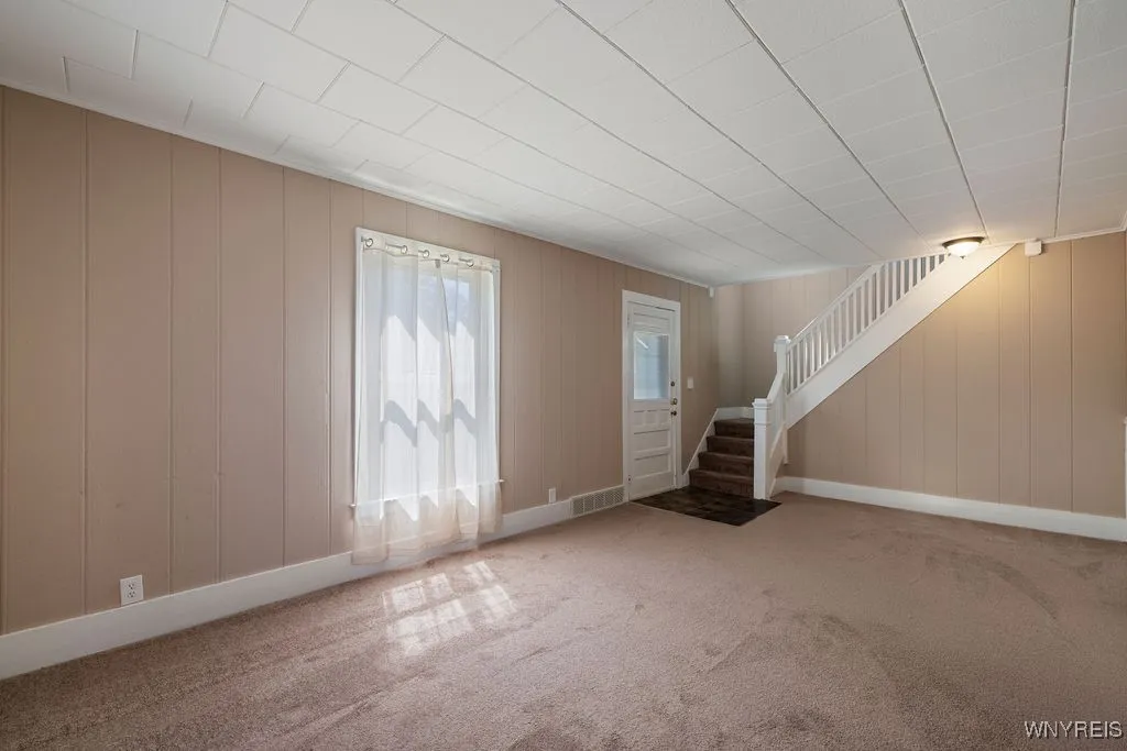 423/427 3rd Street, Porter, New York 14174, Porter, New York 14174, 5 Bedrooms Bedrooms, ,2 BathroomsBathrooms,Residential,Closed,423/427 3rd Street, Porter, New York 14174,0,B1620648