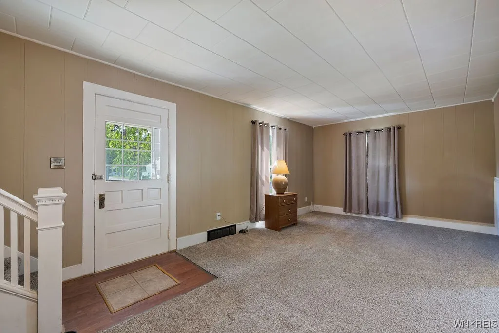 423/427 3rd Street, Porter, New York 14174, Porter, New York 14174, 5 Bedrooms Bedrooms, ,2 BathroomsBathrooms,Residential,Closed,423/427 3rd Street, Porter, New York 14174,0,B1620648