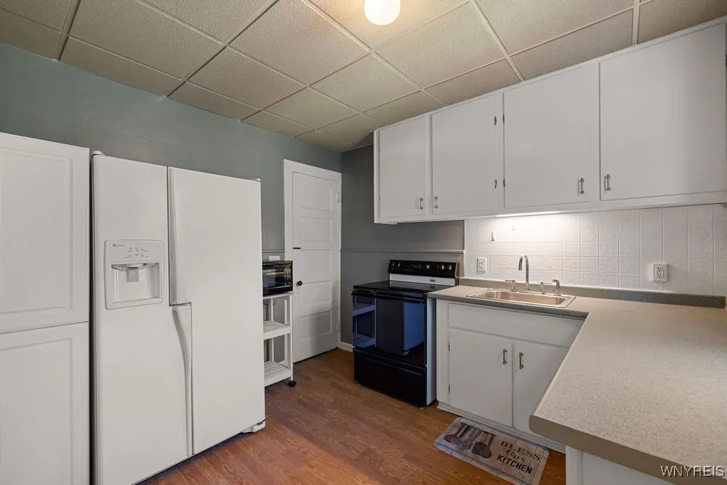 423/427 3rd Street, Porter, New York 14174, Porter, New York 14174, 5 Bedrooms Bedrooms, ,2 BathroomsBathrooms,Residential,Closed,423/427 3rd Street, Porter, New York 14174,0,B1620648