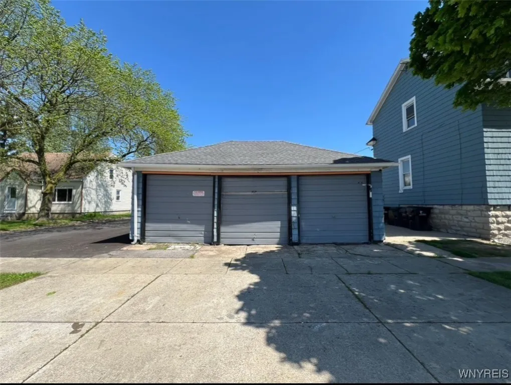 307 Englewood Avenue, Tonawanda, New York 14223, Tonawanda, New York 14223, 5 Bedrooms Bedrooms, ,3 BathroomsBathrooms,Residential,For Sale,307 Englewood Avenue, Tonawanda, New York 14223,B1621851