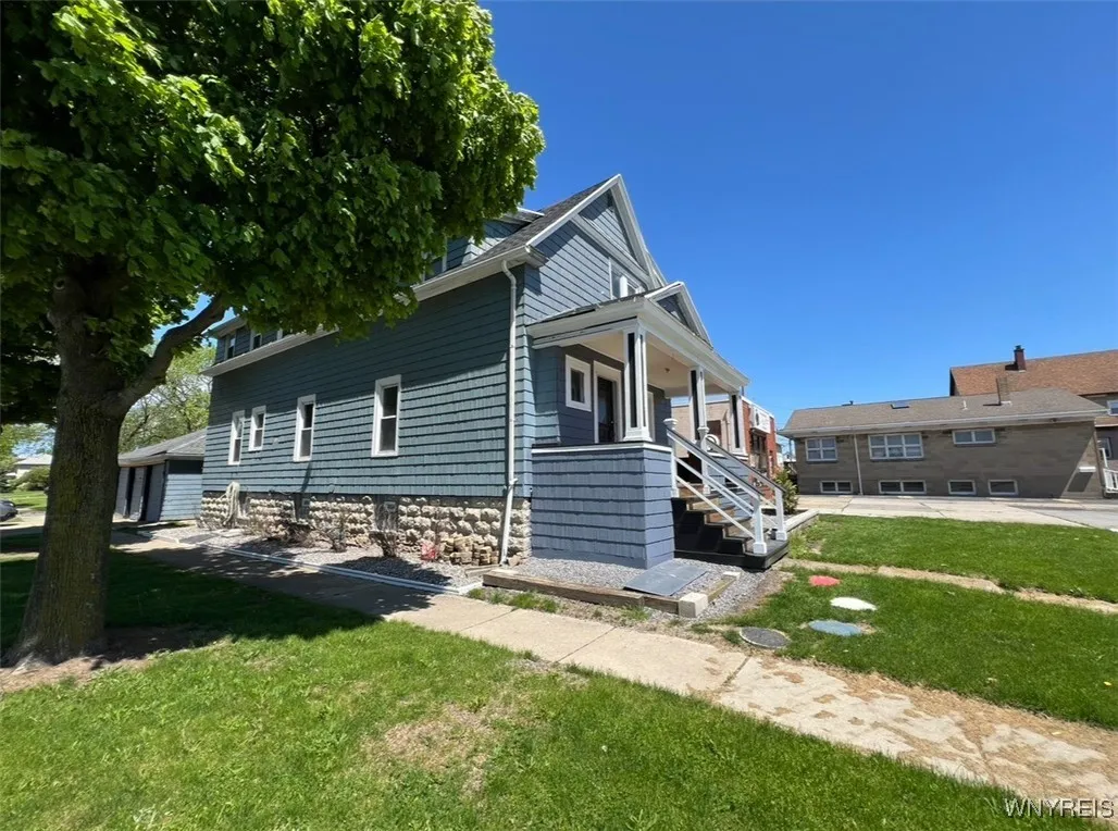 307 Englewood Avenue, Tonawanda, New York 14223, Tonawanda, New York 14223, 5 Bedrooms Bedrooms, ,3 BathroomsBathrooms,Residential,For Sale,307 Englewood Avenue, Tonawanda, New York 14223,B1621851