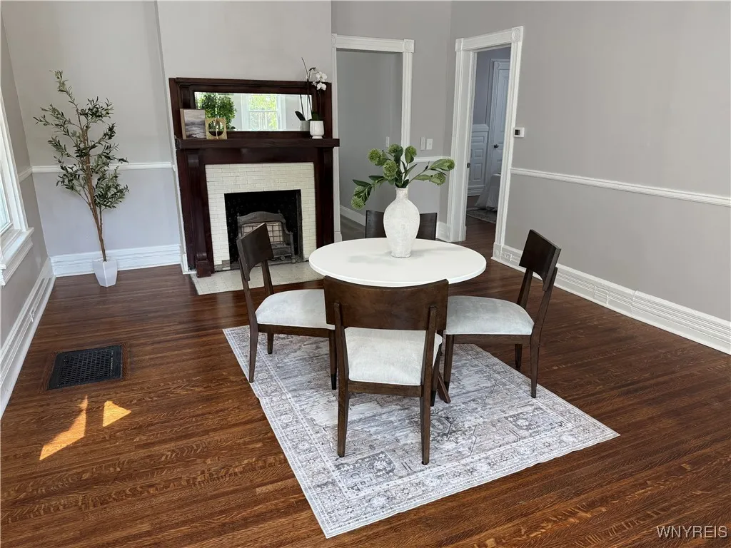 250 Richmond Avenue, Buffalo, New York 14222, Buffalo, New York 14222, 4 Bedrooms Bedrooms, 14 Rooms Rooms,3 BathroomsBathrooms,Residential,Closed,250 Richmond Avenue, Buffalo, New York 14222,0,B1622202