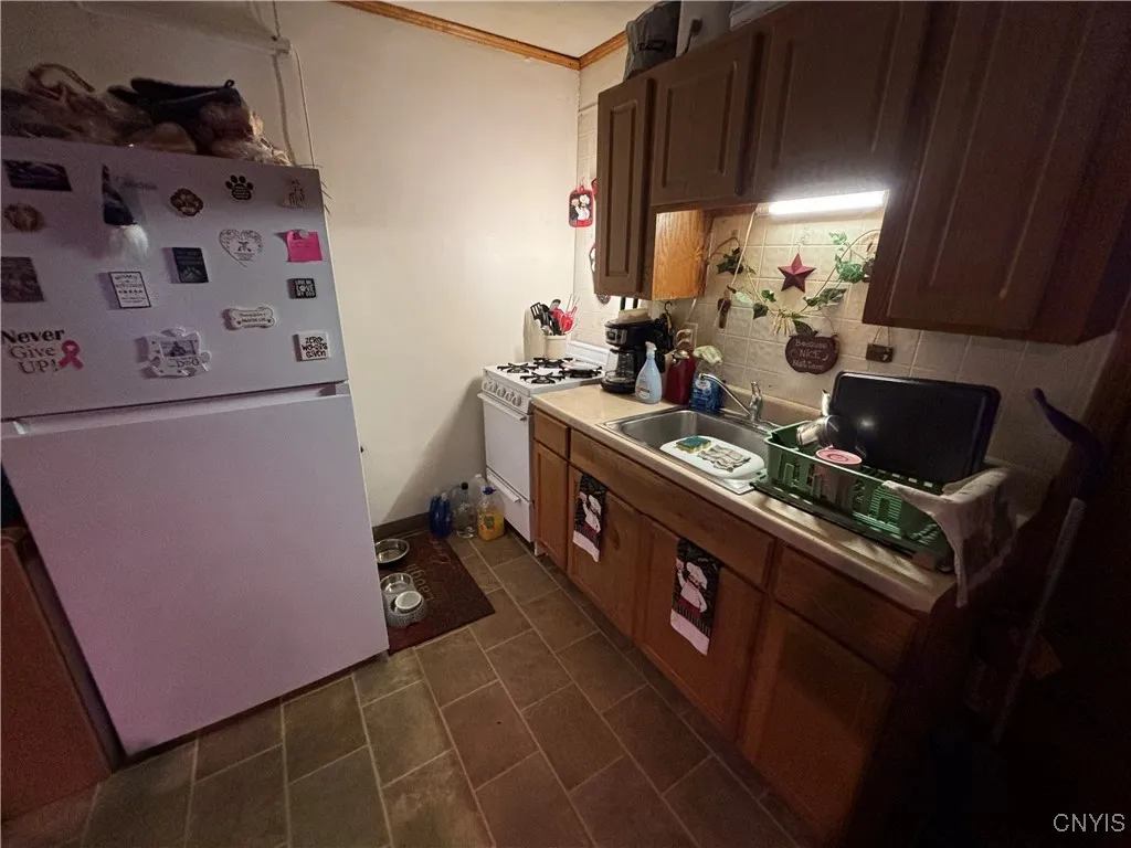 2369 State Route 5, Sullivan, New York 13037, Sullivan, New York 13037, 8 Bedrooms Bedrooms, ,Multi Family,For Sale,2369 State Route 5, Sullivan, New York 13037,S1622054