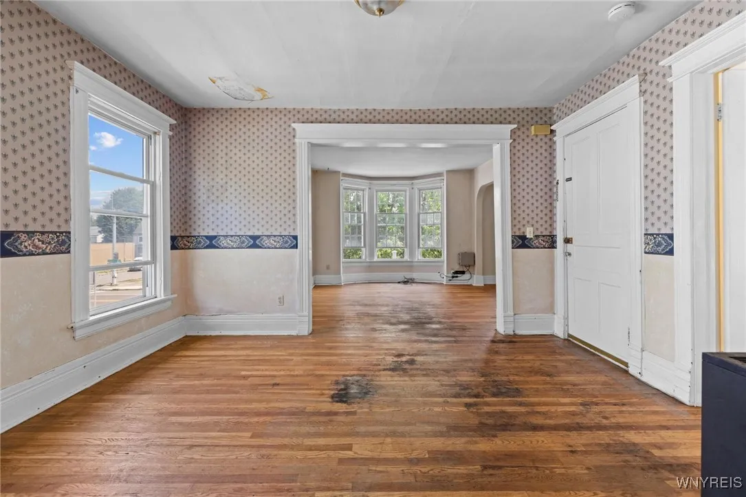 2469 Seneca Street, West Seneca, New York 14210, West Seneca, New York 14210, 4 Bedrooms Bedrooms, ,3 BathroomsBathrooms,Residential,For Sale,2469 Seneca Street, West Seneca, New York 14210,B1622001