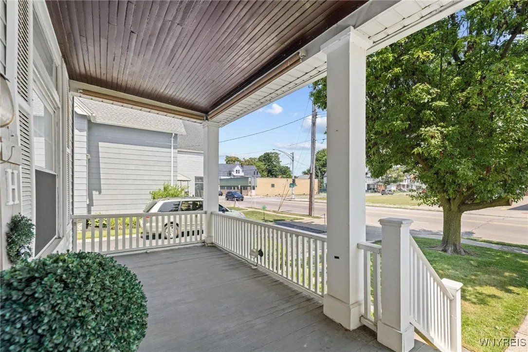 2469 Seneca Street, West Seneca, New York 14210, West Seneca, New York 14210, 4 Bedrooms Bedrooms, ,3 BathroomsBathrooms,Residential,For Sale,2469 Seneca Street, West Seneca, New York 14210,B1622001